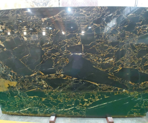 Đá Marble Đen Hoa Vàng